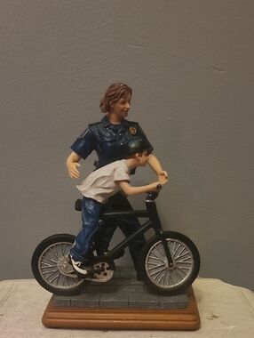 Blue Hats Of Bravery Vanmark Figure